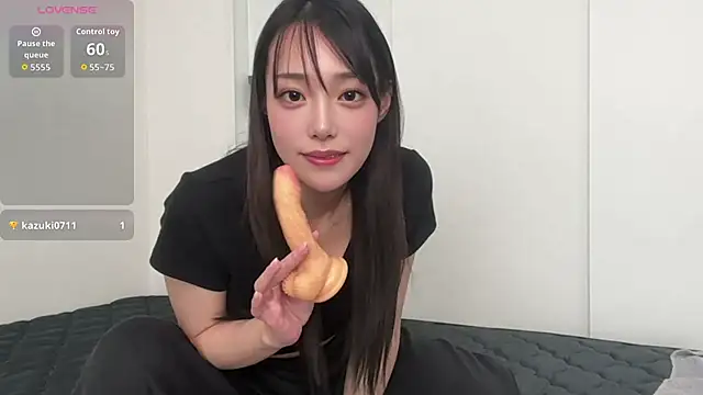 natsuna777 online show from July 28, 2026, 1:34 am
