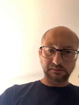 Snapshot of Rosbif69 chatting on July 20, 2026, 11:34 am Rosbif69 online show from July 20, 2026, 11:34 am