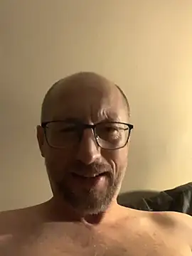 Snapshot of Rosbif69 chatting on July 21, 2026, 11:18 pm Rosbif69 online show from July 21, 2026, 11:18 pm