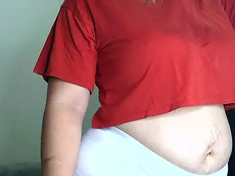 Snapshot of curvynaturalx chatting on July 21, 2026, 1:57 pm curvynaturalx online show from July 21, 2026, 1:57 pm