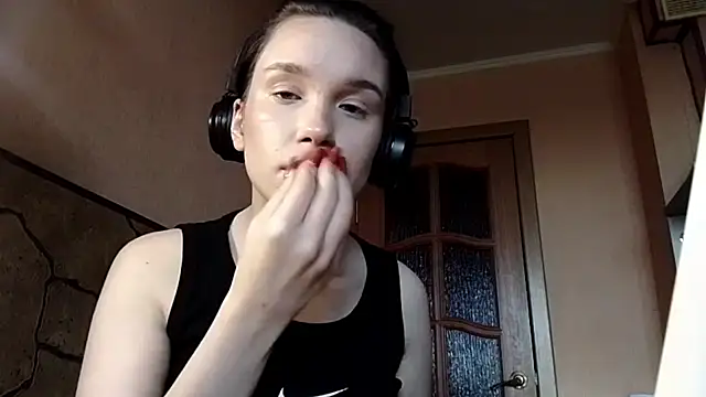 LovedBog online show from July 23, 2026, 8:34 am
