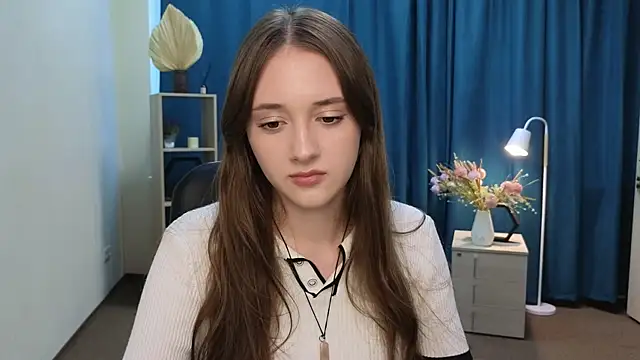 Snapshot of CatherineHalbert chatting on July 20, 2026, 4:27 am CatherineHalbert online show from July 20, 2026, 4:27 am
