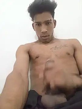 hotcesar69 online show from July 26, 2026, 3:47 am