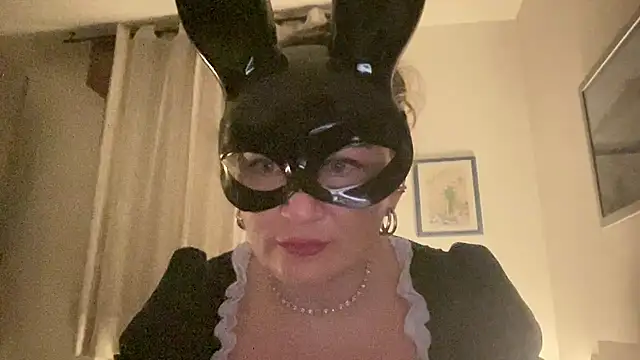 69ladyeva69 online show from July 23, 2026, 7:56 pm