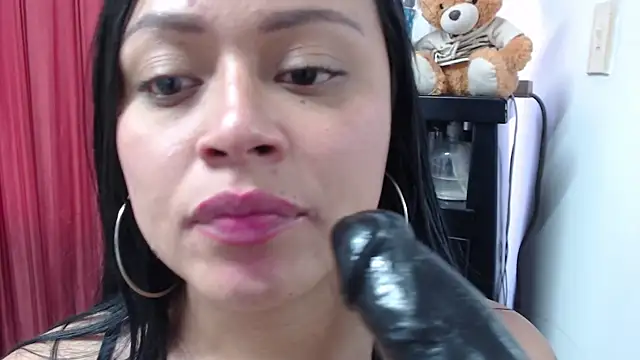 Snapshot of gabriela_grace chatting on February 5, 2025, 11:50 pm gabriela grace online show from February 5, 2025, 11:50 pm