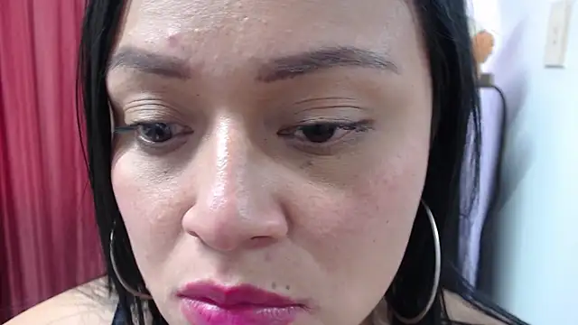 Snapshot of gabriela_grace chatting on February 19, 2025, 9:14 pm gabriela grace online show from February 19, 2025, 9:14 pm