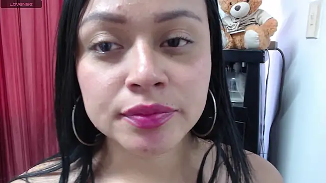 Snapshot of gabriela_grace chatting on March 22, 2025, 6:36 pm gabriela grace online show from March 22, 2025, 6:36 pm