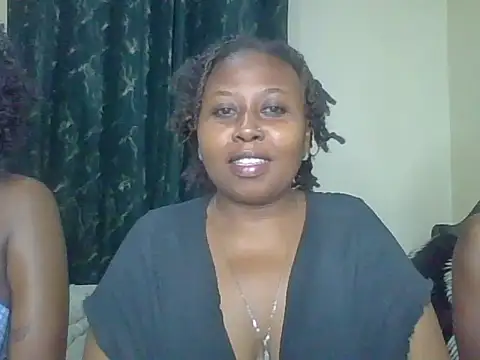 pinkfantsy online show from July 20, 2026, 8:33 pm