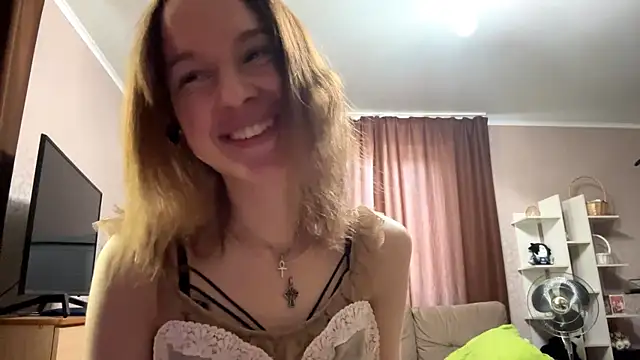 Snapshot of rynique chatting on August 1, 2026, 10:58 am rynique online show from August 1, 2026, 10:58 am