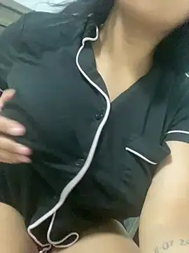Lizbeth192 online show from July 28, 2026, 4:41 am