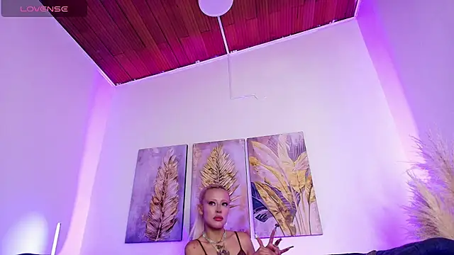 Snapshot of Angelique_hafner chatting on July 25, 2026, 2:03 pm Angelique hafner online show from July 25, 2026, 2:03 pm