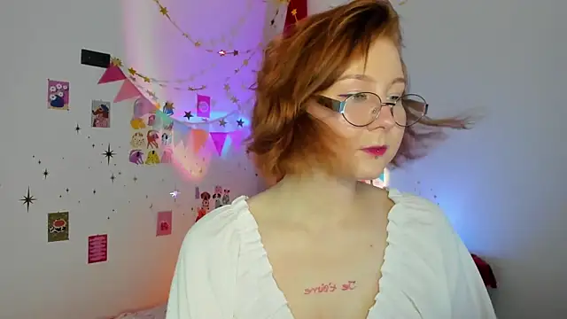 Snapshot of Anne_Bois chatting on July 26, 2026, 7:10 pm Anne Bois online show from July 26, 2026, 7:10 pm
