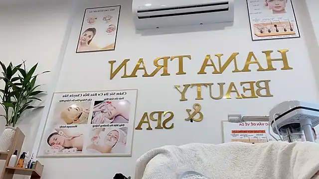 Katy Bae online show from October 11, 2025, 4:01 am