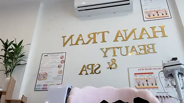 Katy Bae online show from October 25, 2025, 5:37 am