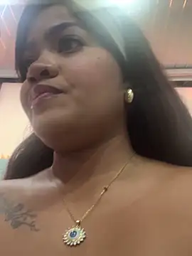 riri brunnete online show from February 24, 2025, 6:47 pm