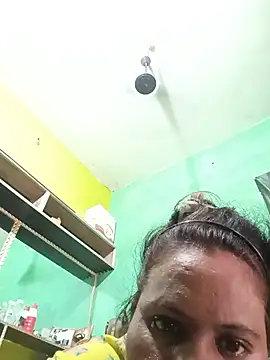 Snapshot of chandinisharma chatting on August 3, 2026, 9:26 am chandinisharma online show from August 3, 2026, 9:26 am