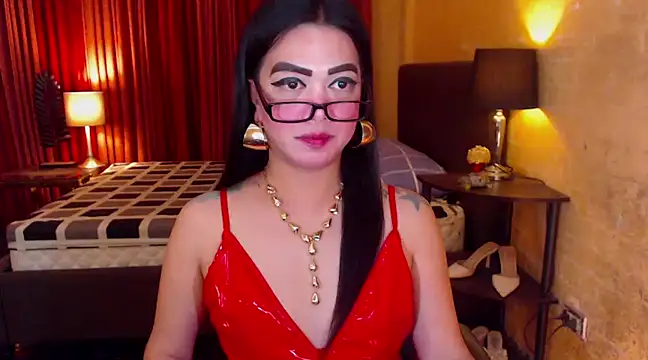 Snapshot of BigCockJewel chatting on February 15, 2025, 2:44 pm BigCockJewel online show from February 15, 2025, 2:44 pm