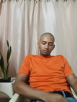 Snapshot of comlombia2 chatting on July 28, 2026, 6:42 am comlombia2 online show from July 28, 2026, 6:42 am