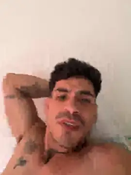 Snapshot of elpolloreyess chatting on July 23, 2026, 7:23 pm elpolloreyess online show from July 23, 2026, 7:23 pm