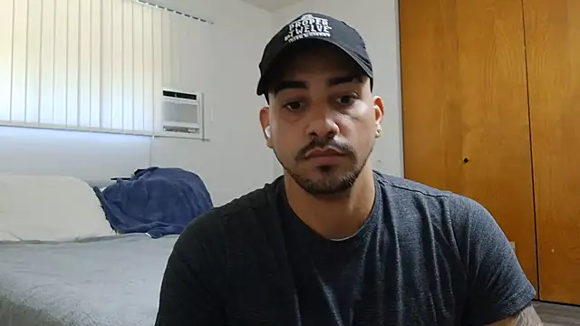 Snapshot of VerdugoCubanito chatting on July 30, 2026, 10:31 pm VerdugoCubanito online show from July 30, 2026, 10:31 pm