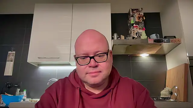 Snapshot of theitalianbear chatting on December 21, 2024, 6:09 am theitalianbear online show from December 21, 2024, 6:09 am