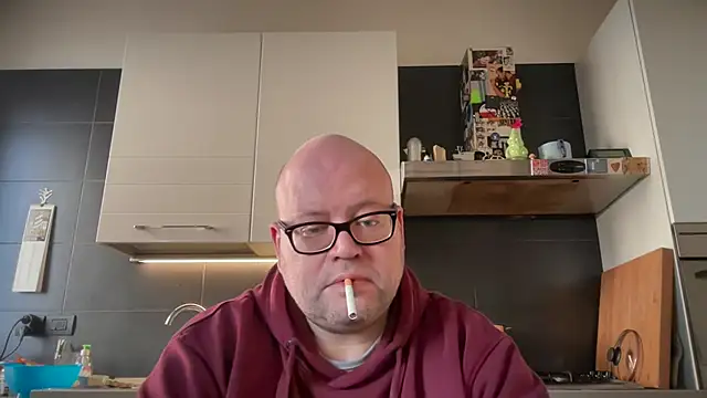 Snapshot of theitalianbear chatting on December 22, 2024, 1:22 pm theitalianbear online show from December 22, 2024, 1:22 pm