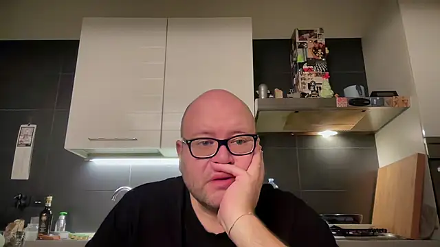 Snapshot of theitalianbear chatting on January 15, 2025, 7:44 pm theitalianbear online show from January 15, 2025, 7:44 pm