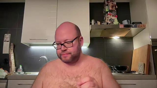 Snapshot of theitalianbear chatting on January 29, 2025, 6:50 pm theitalianbear online show from January 29, 2025, 6:50 pm