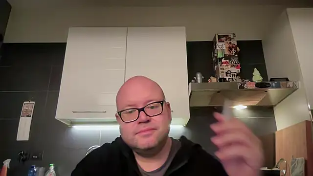 Snapshot of theitalianbear chatting on October 23, 2025, 3:17 am theitalianbear online show from October 23, 2025, 3:17 am