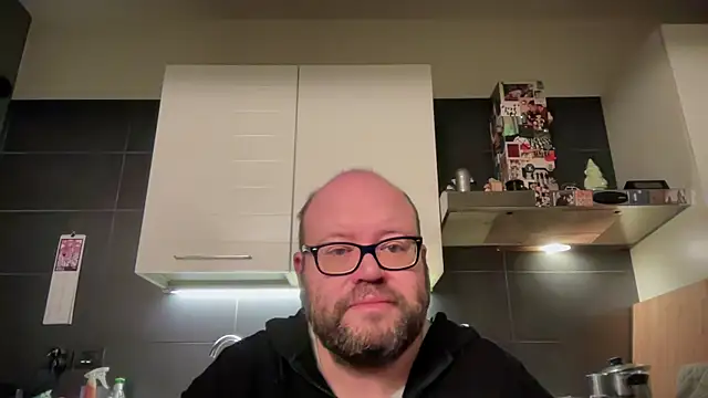 theitalianbear online show from April 23, 2026, 3:19 am