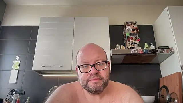 theitalianbear online show from May 15, 2026, 7:37 am