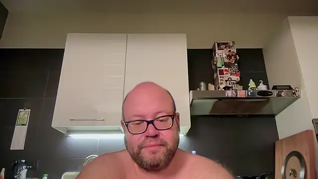 theitalianbear online show from May 16, 2026, 12:18 am