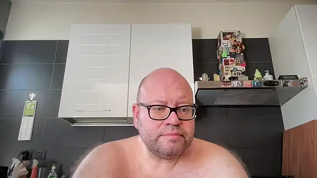 theitalianbear online show from May 27, 2026, 7:49 am