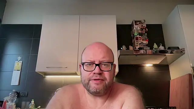 theitalianbear online show from June 2, 2026, 4:03 am