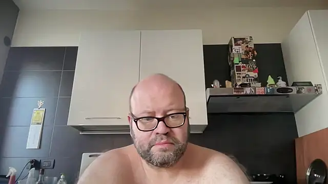 theitalianbear online show from June 13, 2026, 5:38 am