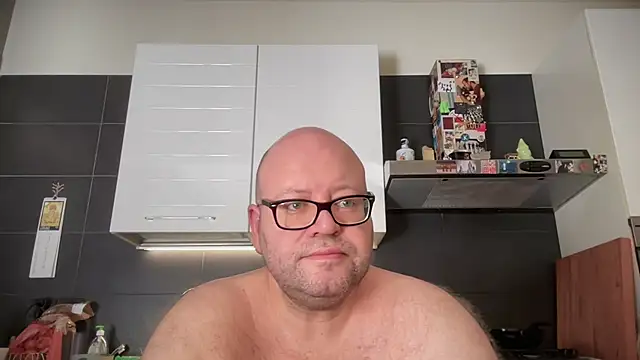 theitalianbear online show from June 24, 2026, 6:45 am