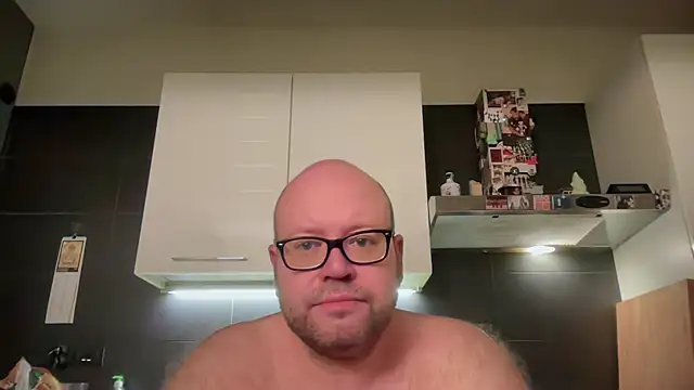 theitalianbear online show from June 29, 2026, 1:23 am