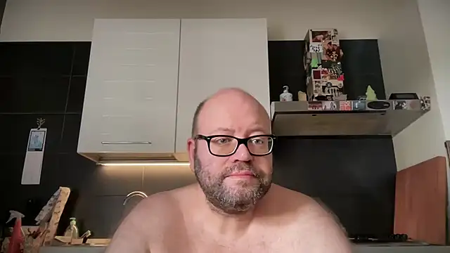 theitalianbear online show from July 14, 2026, 5:56 am