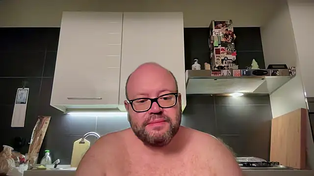 theitalianbear online show from July 15, 2026, 2:28 am