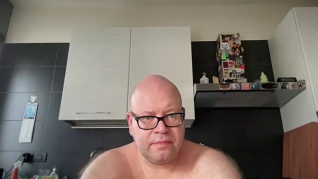 theitalianbear online show from July 20, 2026, 6:17 am