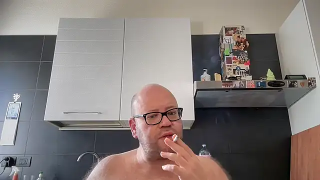 theitalianbear online show from July 25, 2026, 7:39 am