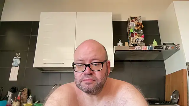 theitalianbear online show from July 31, 2026, 8:47 am
