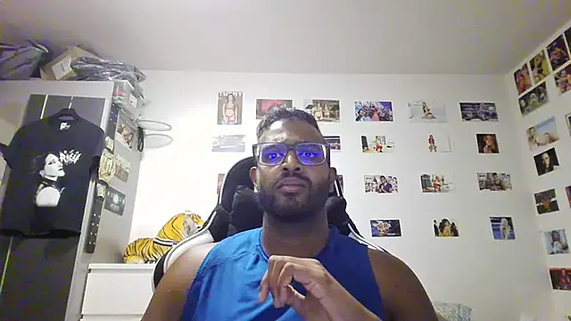 xXxChrisKissxXx online show from July 26, 2026, 3:14 am