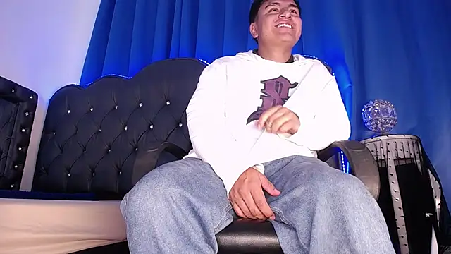 NoahBrowns  online show from July 27, 2026, 1:07 pm