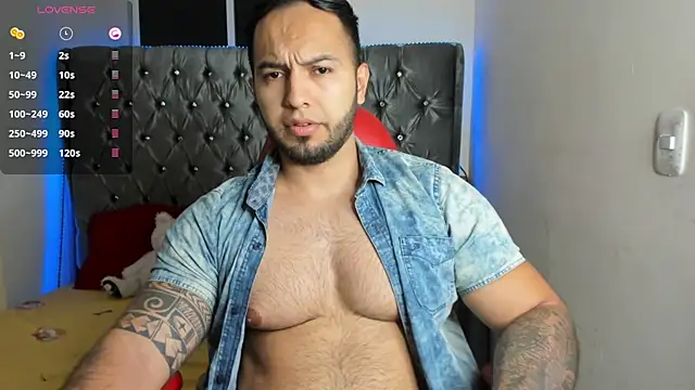 Snapshot of mrloganfuck1 chatting on August 1, 2026, 6:23 am mrloganfuck1 online show from August 1, 2026, 6:23 am