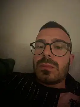 Deadeipiedi online show from July 27, 2026, 8:27 pm