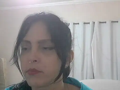 isabellaaa bby online show from August 7, 2026, 1:35 pm