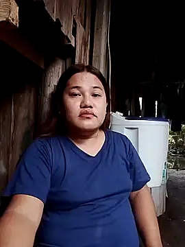 Snapshot of Andrea0414 chatting on December 24, 2024, 12:11 am Andrea0414 online show from December 24, 2024, 12:11 am
