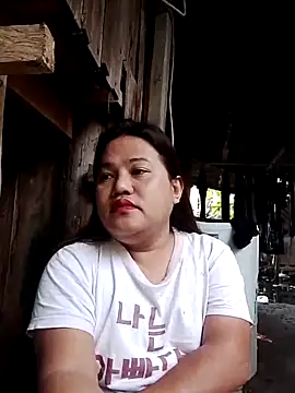 Snapshot of Andrea0414 chatting on March 13, 2025, 11:27 pm Andrea0414 online show from March 13, 2025, 11:27 pm