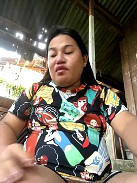 Snapshot of Andrea0414 chatting on November 16, 2025, 10:15 pm Andrea0414 online show from November 16, 2025, 10:15 pm
